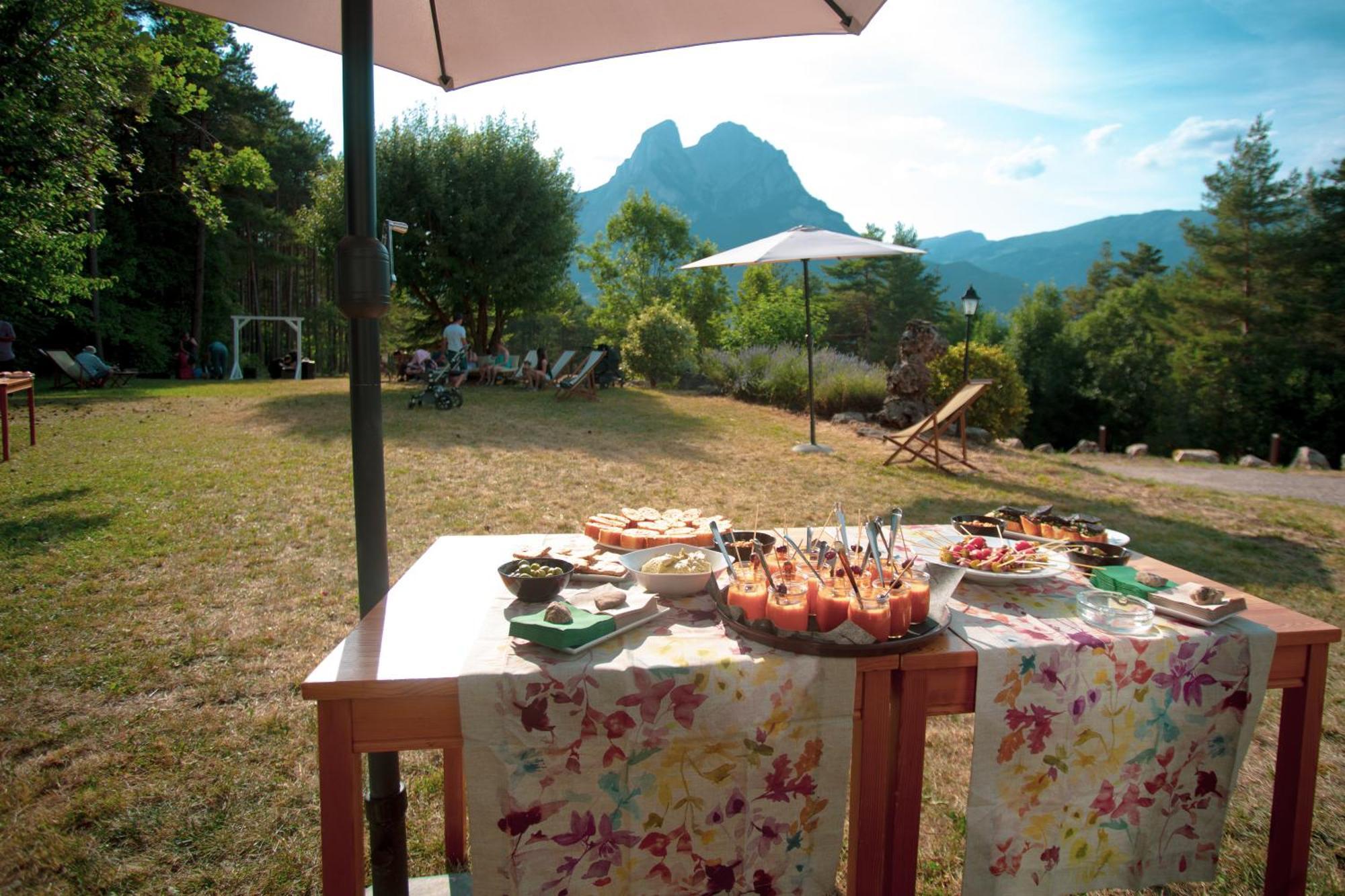 Hotel L'Indret Del Pedraforca Adults Only Saldés Exterior foto